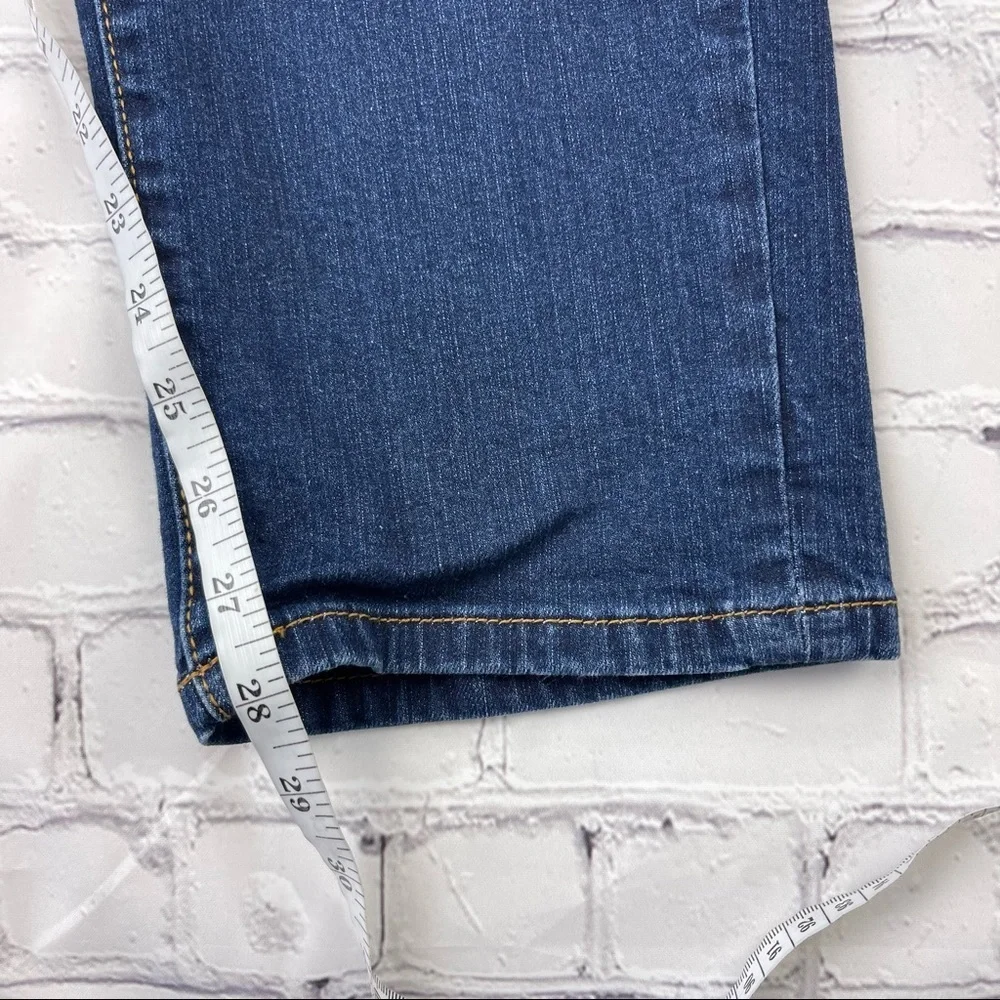 Torrid Women's Classic Skinny Boyfriend Jeans Size 16 R medium wash - Picture 8 of 12